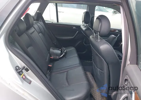 2002 Mercedes-Benz C 320 z USA, uszkodzony, nr VIN WDBRH64J52F143983